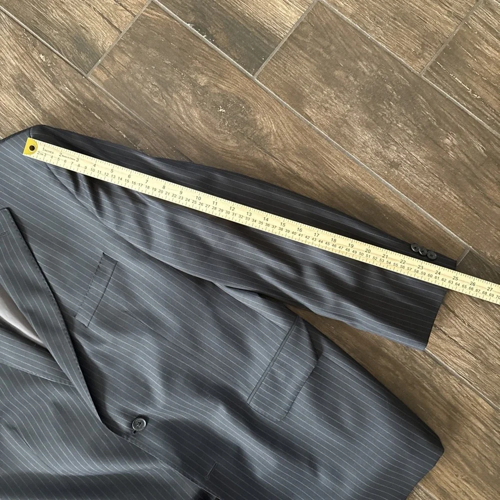 Daniel Cremieux Loro Piana Suit 44R 38x30 Gray Pinstripe Super 130's Wool Canada